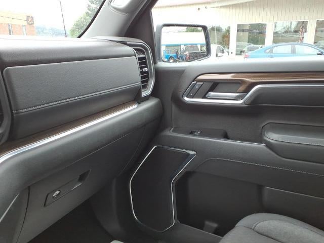 2023 Chevrolet Silverado 1500 Crew Cab Short Box 4-Wheel Drive LT 2FL