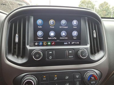 2022 GMC Canyon Crew Cab Short Box 4-Wheel Drive AT4 w/Cloth