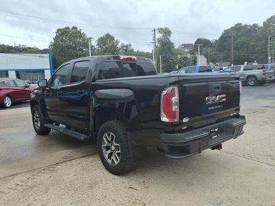 2022 GMC Canyon Crew Cab Short Box 4-Wheel Drive AT4 w/Cloth