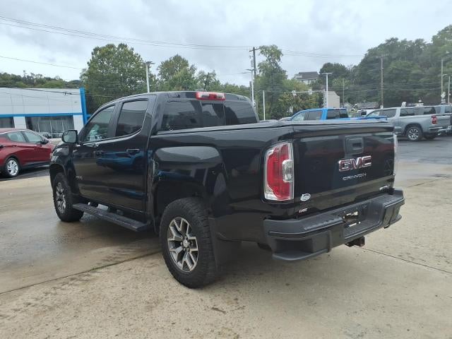 2022 GMC Canyon Crew Cab Short Box 4-Wheel Drive AT4 w/Cloth