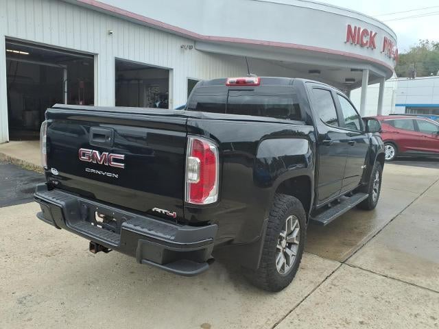 2022 GMC Canyon Crew Cab Short Box 4-Wheel Drive AT4 w/Cloth