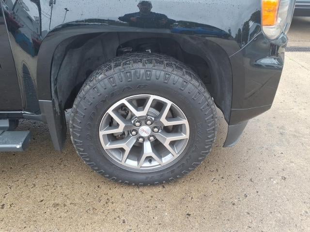 2022 GMC Canyon Crew Cab Short Box 4-Wheel Drive AT4 w/Cloth