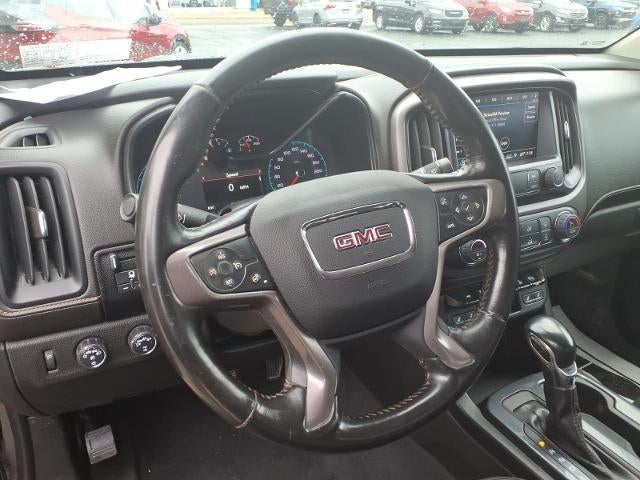 2022 GMC Canyon Crew Cab Short Box 4-Wheel Drive AT4 w/Cloth