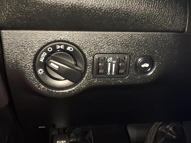 2016 Dodge Challenger 2dr Cpe SRT Hellcat