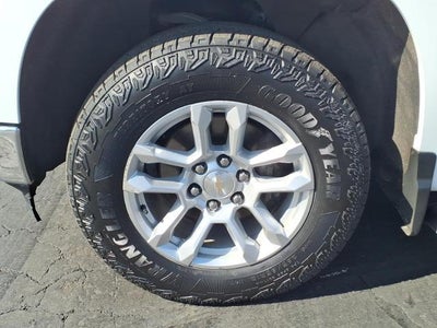 2023 Chevrolet Silverado 1500 Crew Cab Short Box 4-Wheel Drive LT 1LT