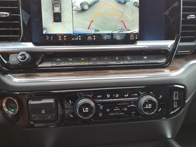 2025 Chevrolet Silverado 1500 Crew Cab Short Box 4-Wheel Drive LT Trail Boss