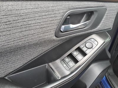 2023 Nissan Rogue AWD SV *Ltd Avail*