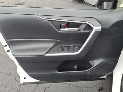2019 Toyota RAV4 XLE AWD (Natl)