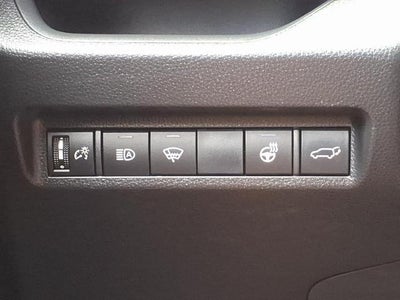 2019 Toyota RAV4 XLE AWD (Natl)