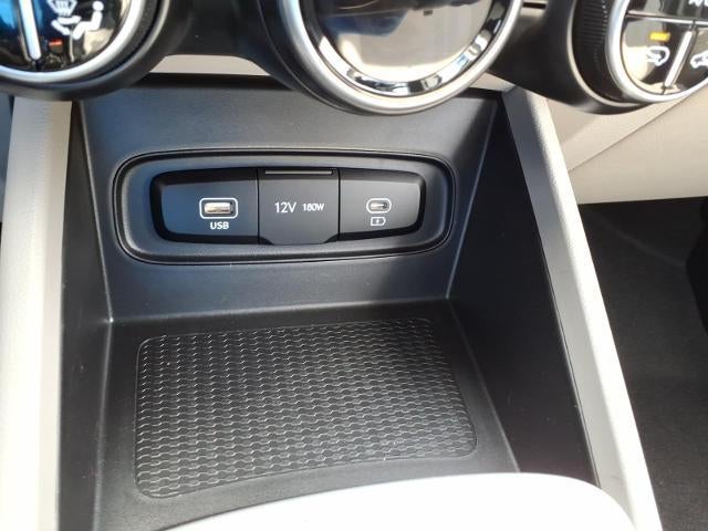 2023 Hyundai Venue Limited IVT