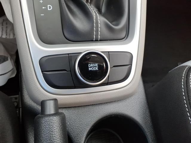 2023 Hyundai Venue Limited IVT