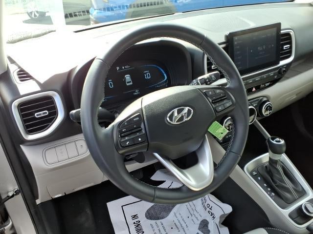 2023 Hyundai Venue Limited IVT
